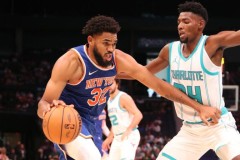 李月汝20分制胜，飞翼队1分险胜狂热队，WNBA焦点之战回顾